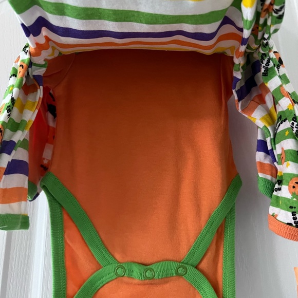 NWT Halloween long sleeve set of 4 by One Potato 2. 💯 % cotton 0-3 - Picture 5 of 11